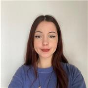 Soy una estudiante en la universidad de Cambridge sin experiencia pero con los conocimientos para ser apta en el trabajo.